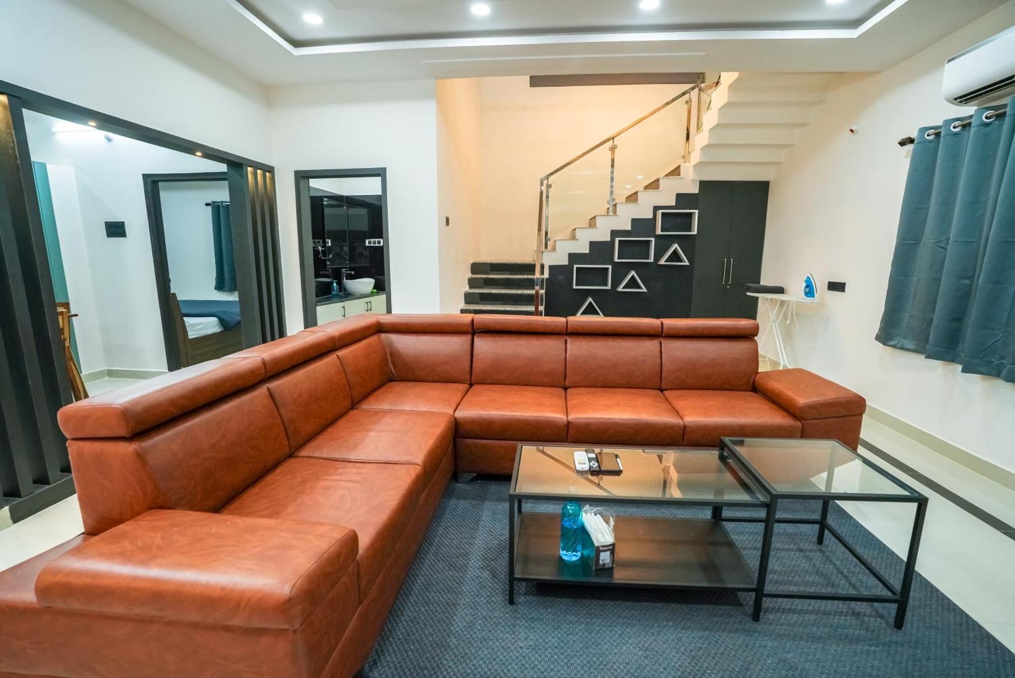 N Cube Serviced Apartments Hyderabad Eksteriør billede