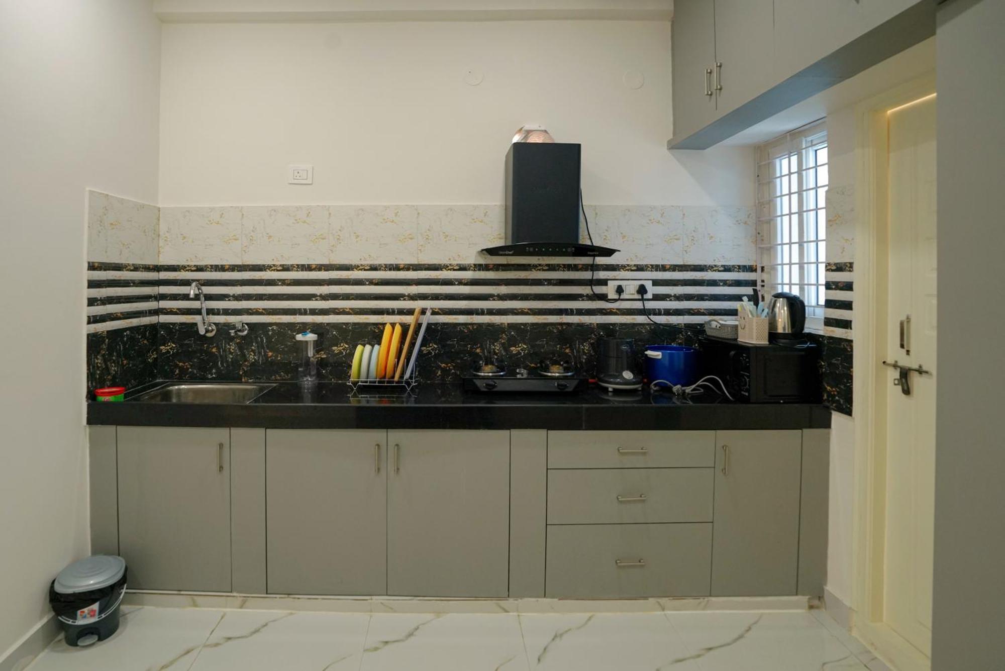 N Cube Serviced Apartments Hyderabad Eksteriør billede