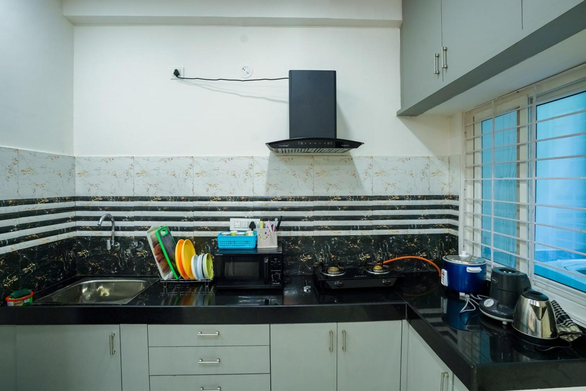 N Cube Serviced Apartments Hyderabad Eksteriør billede